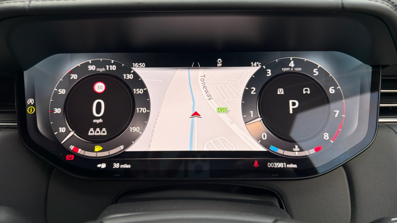 Land Rover Range Rover 4.4 P615 V8 SV 4dr Auto Petrol Estate